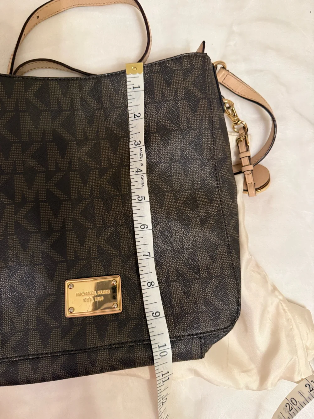 Michael Kors Jet Set Travel Large MK Messenger Bag/Crossbody-Brown/Gold